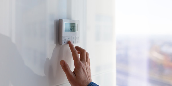 Comprar / Vender Casas Unifamiliares y Chalets en Lleida · con Sistemas de Climatización, Aire Acondicionado y Calefacción