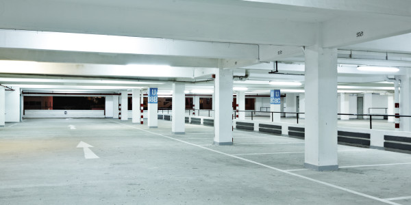 Comprar / Vender Apartamentos y Lofts en Lleida · con Garaje / Parking