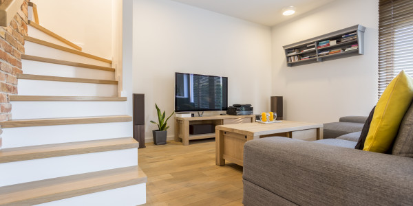 Inversores, Intermediarios, Agentes y Brokers Inmobiliarios en Lleida · Apartamentos Turísticos